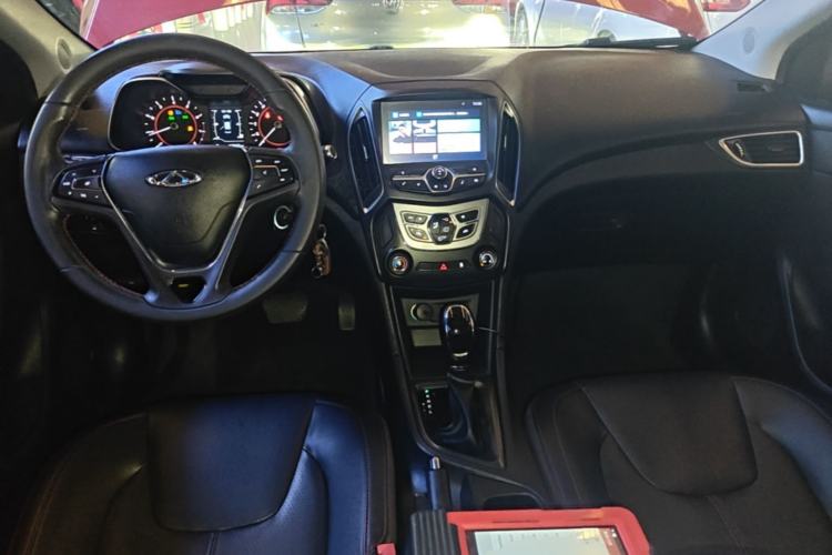 Used Chery Arrizo 5 2017 1.5L CVT Fashion Edition Center Console