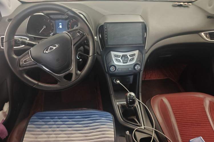 Used Chery Arrizo 5 2017 1.5L Manual Lingchao Edition Center Console