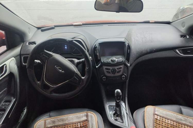 Used Chery Arrizo 5 2017 1.5L CVT Deluxe Edition Center Console