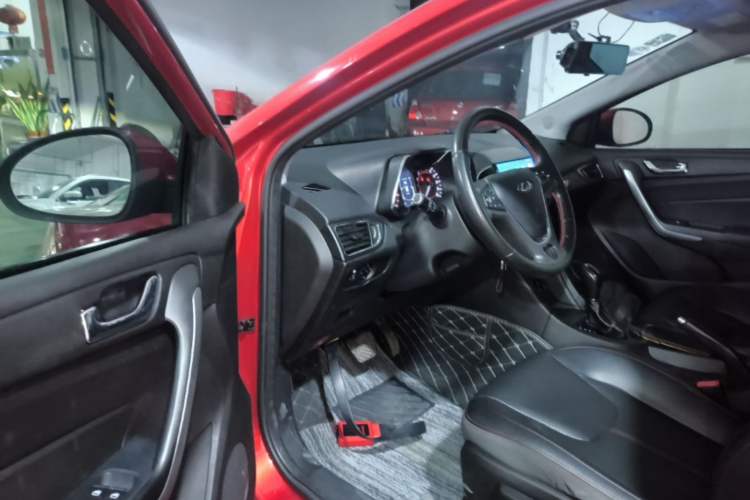 Used Chery Arrizo 5 2017 1.5L CVT Trendsetting Edition Driver Seat
