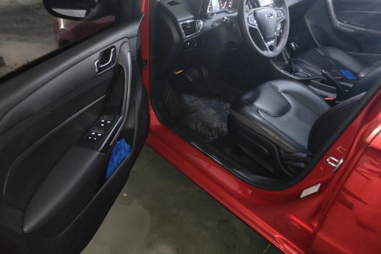 Used Chery Arrizo 5 2017 1.5L CVT Trendsetting Edition Driver Seat
