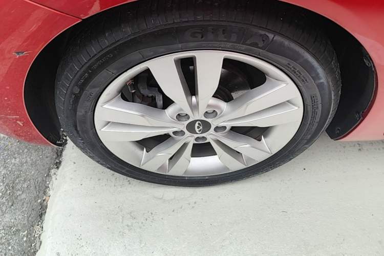 Used Chery Arrizo 5 2017 1.5L CVT Trendsetting Edition Exterior 4