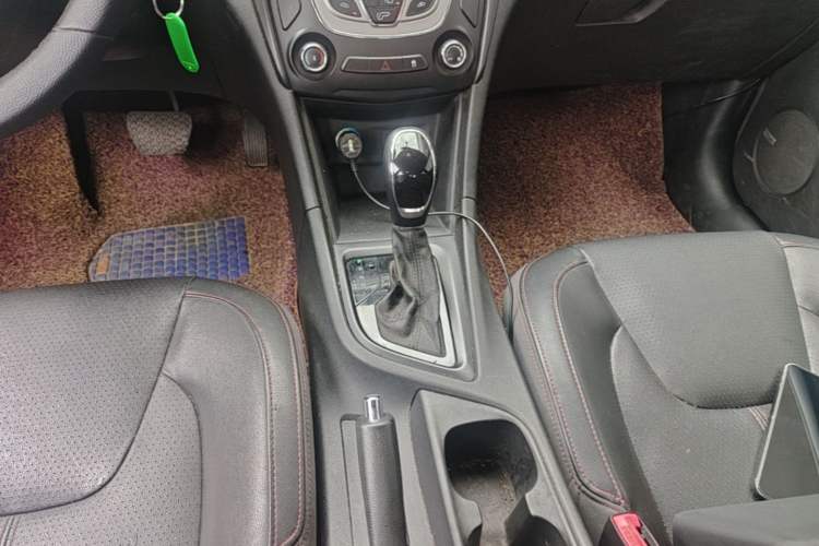 Used Chery Arrizo 5 2017 1.5L CVT Trendsetting Edition Gear Lever