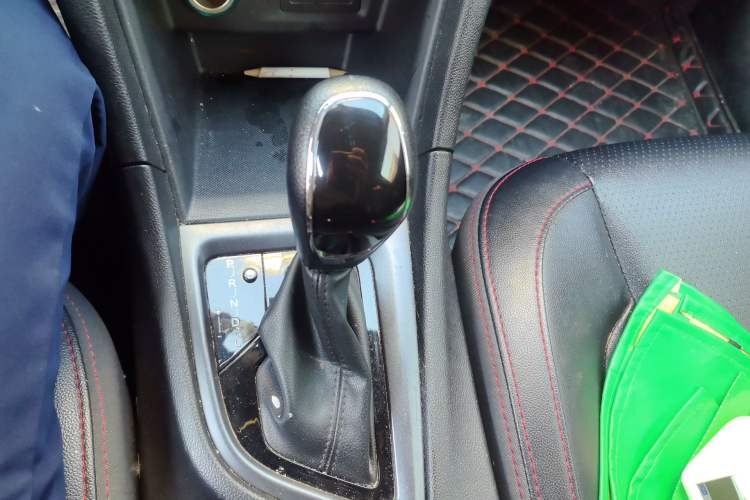Used Chery Arrizo 5 2017 1.5L CVT Fashion Edition Gear Lever