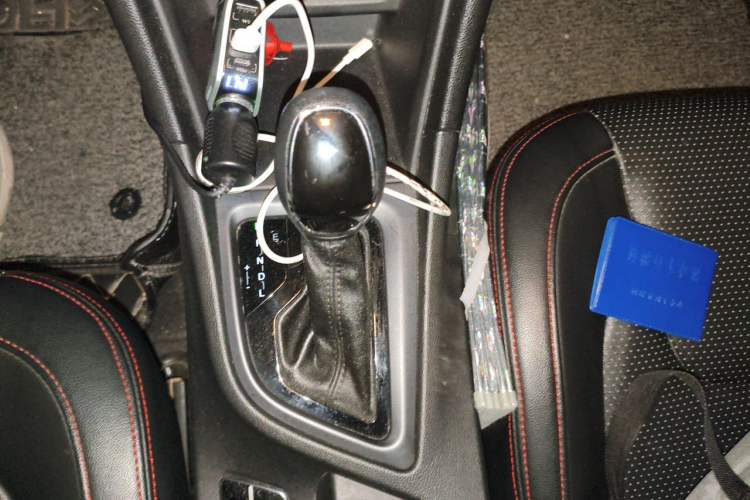 Used Chery Arrizo 5 2017 1.5L CVT Trendsetting Edition Gear Lever