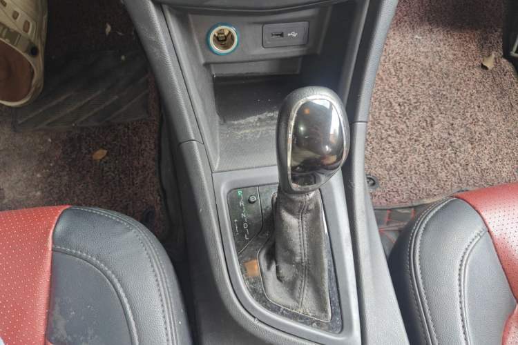 Used Chery Arrizo 5 2017 SPORT 1.5T CVT Luxury Edition Gear Lever