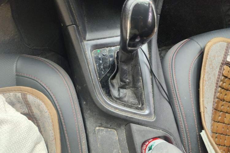 Used Chery Arrizo 5 2017 1.5L CVT Deluxe Edition Gear Lever