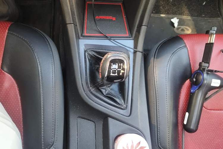 Used Chery Arrizo 5 2017 1.5L Manual Luxury Edition Gear Lever