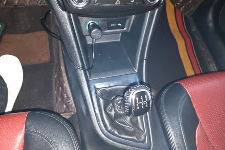 Used Chery Arrizo 5 2017 1.5L Manual Luxury Edition Gear Lever