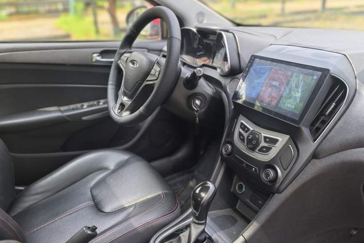 Used Chery Arrizo 5 2017 1.5L CVT Trendsetting Edition Interior 11
