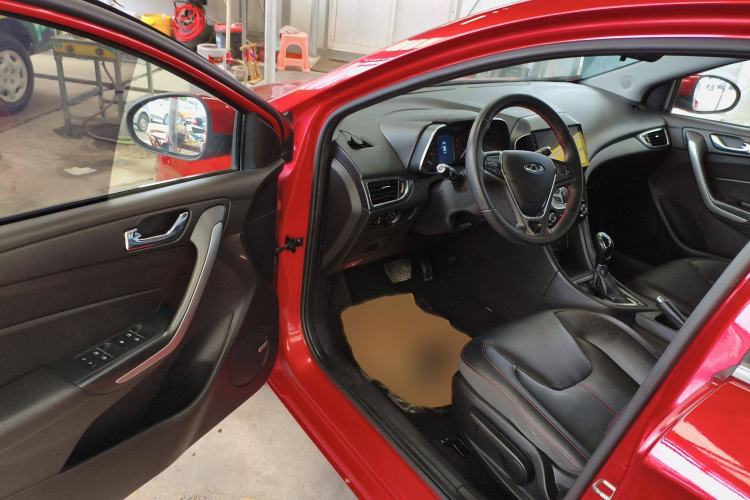 Used Chery Arrizo 5 2017 1.5L CVT Trendsetting Edition Interior 3