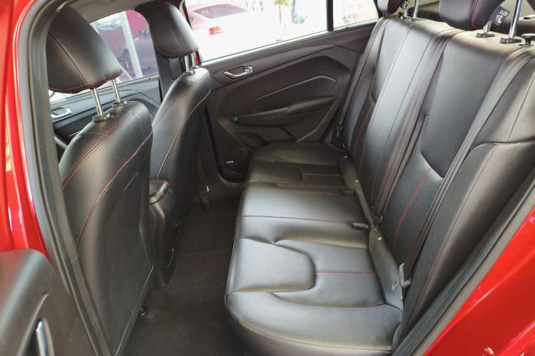 Used Chery Arrizo 5 2017 1.5L CVT Trendsetting Edition Interior 4