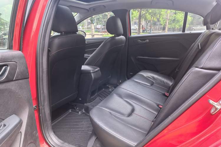 Used Chery Arrizo 5 2017 1.5L CVT Trendsetting Edition Interior 6