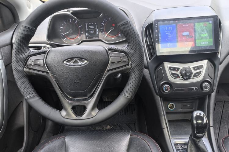 Used Chery Arrizo 5 2017 1.5L CVT Trendsetting Edition Interior 8