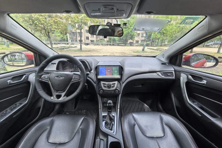 Used Chery Arrizo 5 2017 1.5L CVT Trendsetting Edition Interior 9