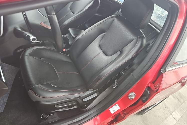 Used Chery Arrizo 5 2017 1.5L CVT Trendsetting Edition Left Front Seat