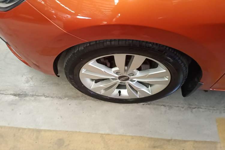 Used Chery Arrizo 5 2017 1.5L Manual Lingchao Edition Left Front Wheel Hub