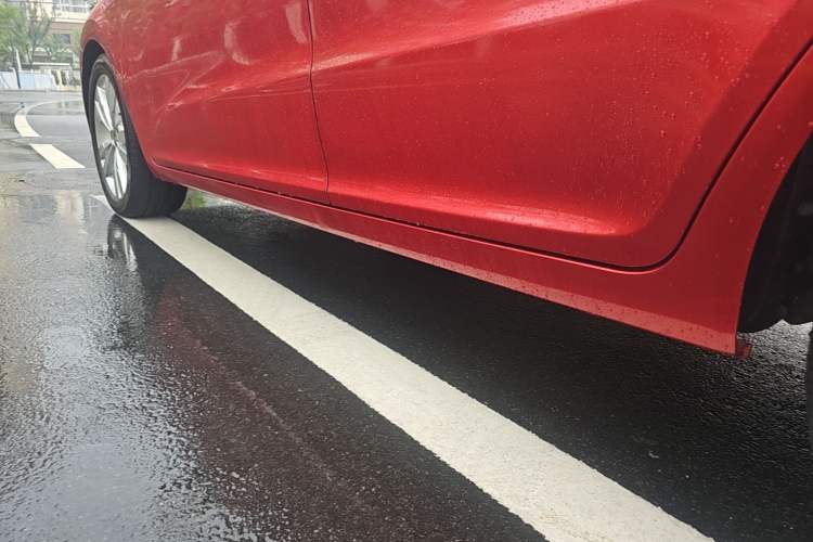 Used Chery Arrizo 5 2017 1.5L CVT Trendsetting Edition Left Side Sill