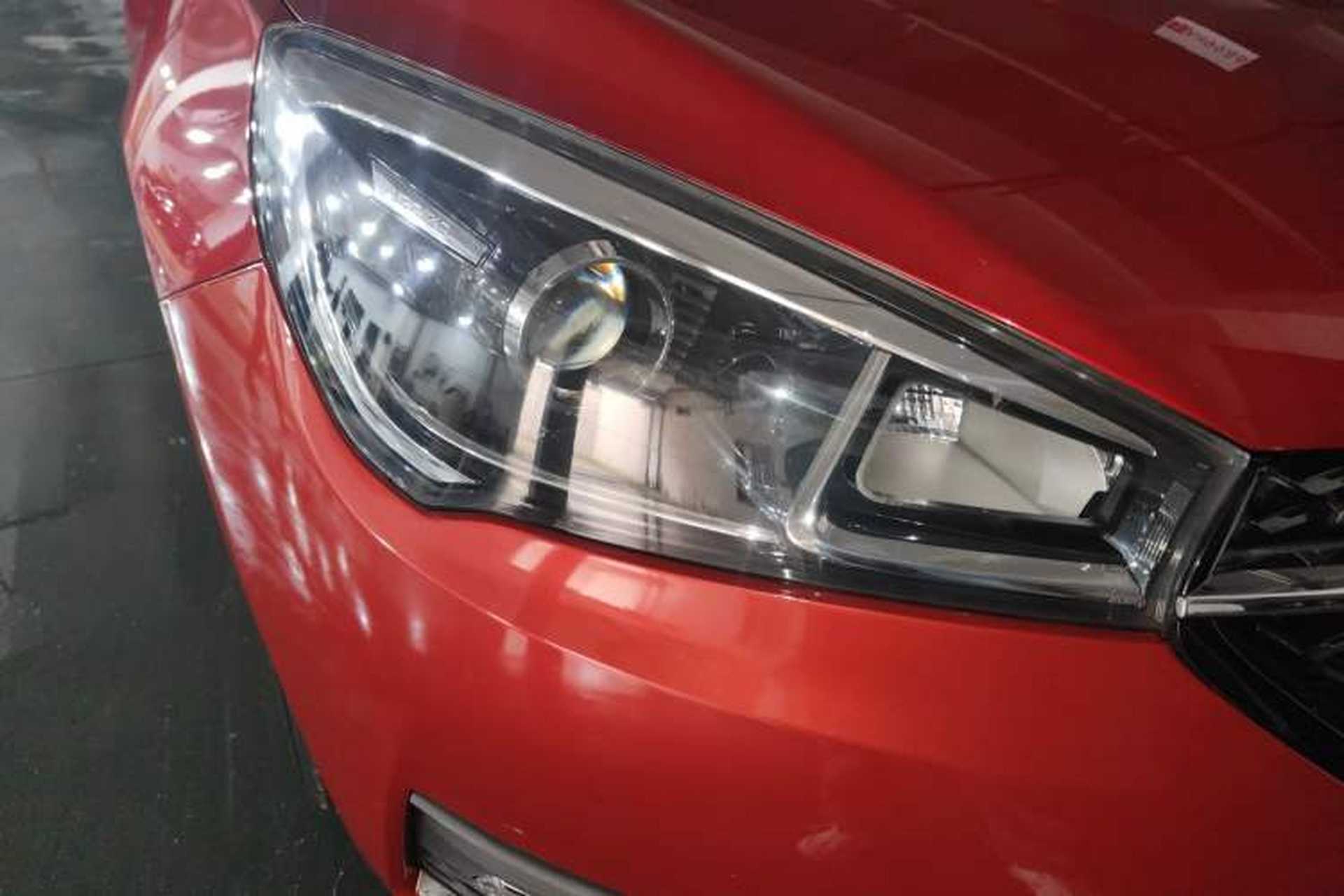 Used Chery Arrizo 5 2017 1.5L CVT Trendsetting Edition Right Front Headlight