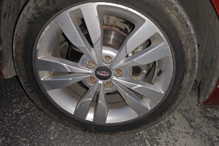 Used Chery Arrizo 5 2017 1.5L Manual Elite Edition Right Front Wheel Hub