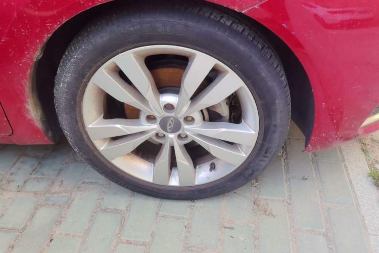 Used Chery Arrizo 5 2017 1.5L CVT Fashion Edition Right Front Wheel Hub