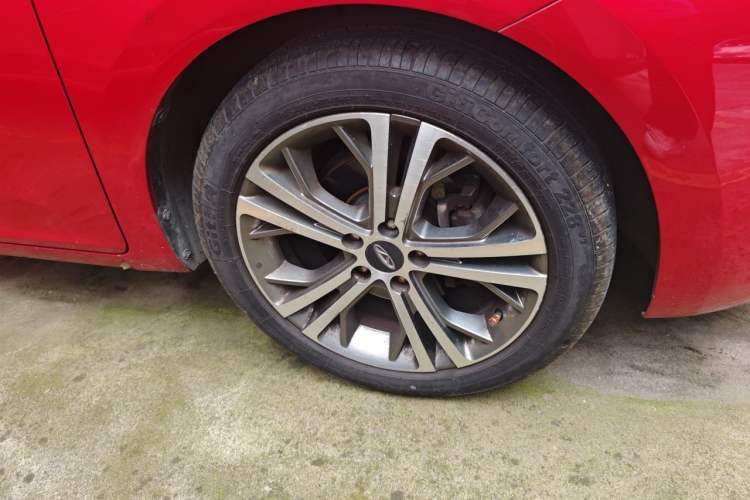 Used Chery Arrizo 5 2017 SPORT 1.5T Manual Luxury Edition Right Front Wheel Hub
