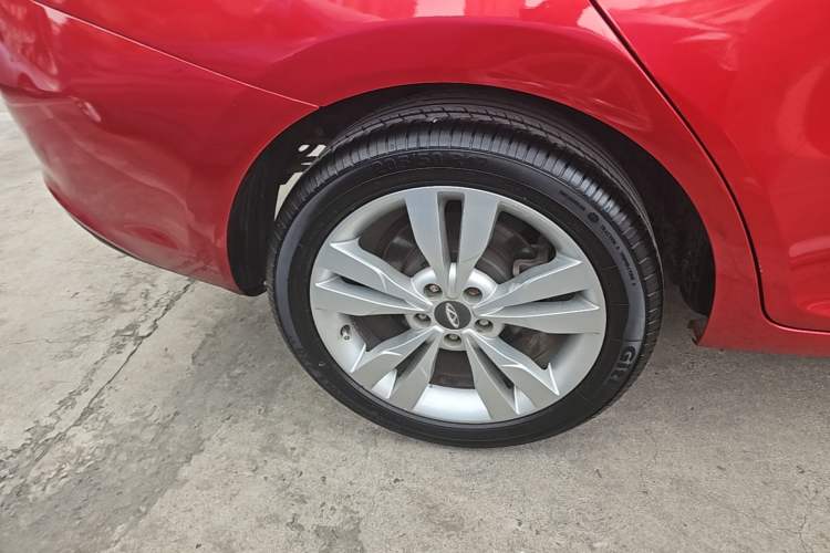Used Chery Arrizo 5 2017 1.5L CVT Trendsetting Edition Right Rear Wheel Hub