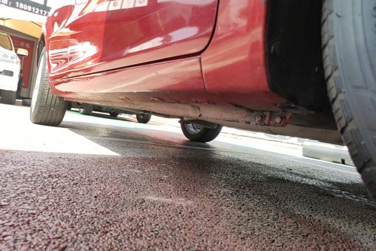 Used Chery Arrizo 5 2017 1.5L CVT Trendsetting Edition Right Side Sill