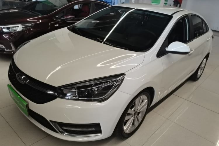 Used Chery Arrizo 5 2017 1.5L CVT Trendsetting Edition Guazi used car, China used car export, Used car for sale, Used Chery cars, Cheapest cars for sale