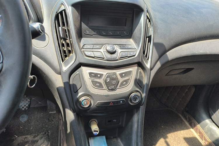 Used Chery Arrizo 5 2017 1.5L Manual Lingchao Edition Audio And AC Panel