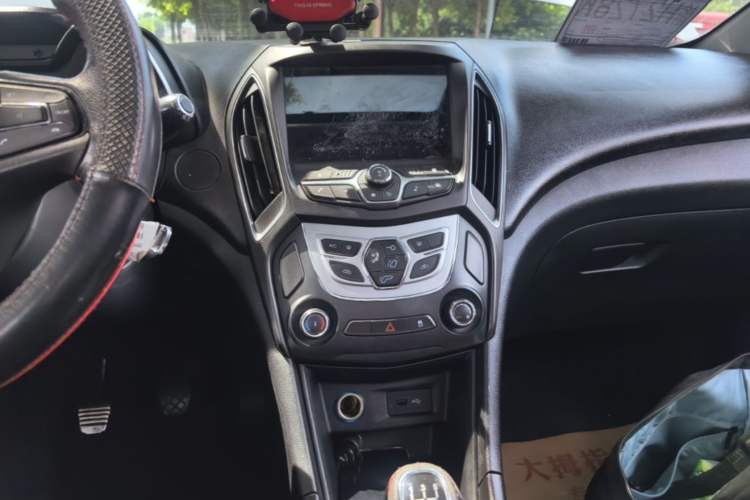 Used Chery Arrizo 5 2017 SPORT 1.5T Manual Luxury Edition Audio And AC Panel