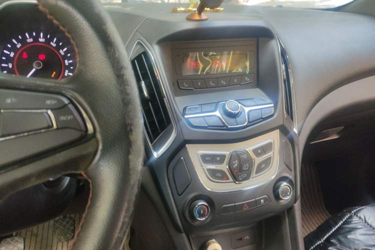 Used Chery Arrizo 5 2017 1.5L Manual Lingchao Edition Audio And AC Panel