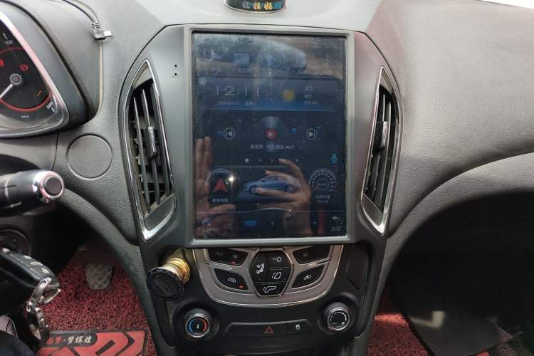 Used Chery Arrizo 5 2017 1.5L Manual Lingchao Edition Audio And AC Panel