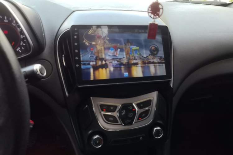 Used Chery Arrizo 5 2017 1.5L CVT Trendsetting Edition Audio And AC Panel