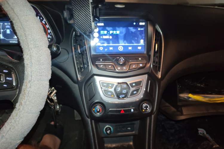 Used Chery Arrizo 5 2017 1.5L Manual Luxury Edition Audio And AC Panel