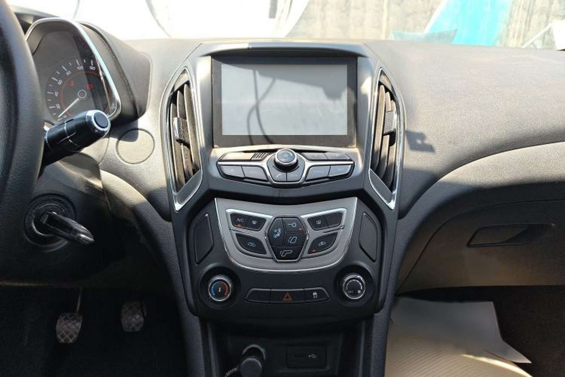 Used Chery Arrizo 5 2017 1.5L Manual Lingchao Edition Audio And AC Panel