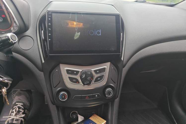 Used Chery Arrizo 5 2017 1.5L CVT Trendsetting Edition Audio And AC Panel