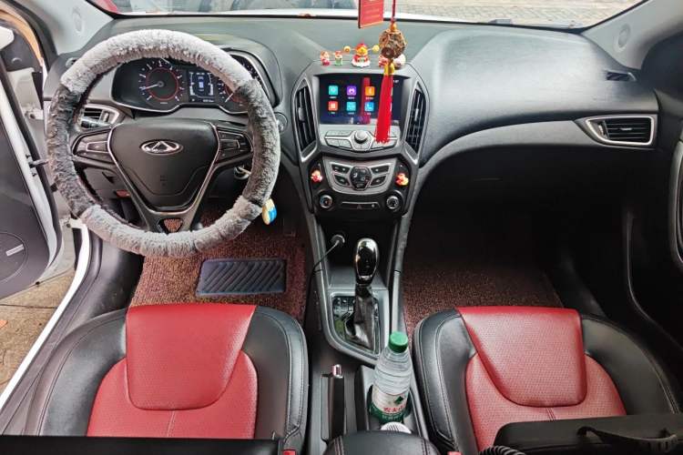 Used Chery Arrizo 5 2017 1.5L CVT Fashion Edition Center Console
