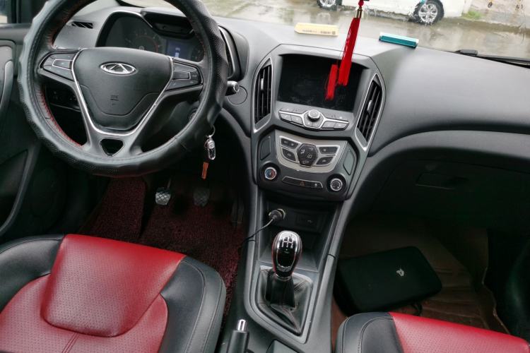 Used Chery Arrizo 5 2017 SPORT 1.5T Manual Fashion Edition Center Console