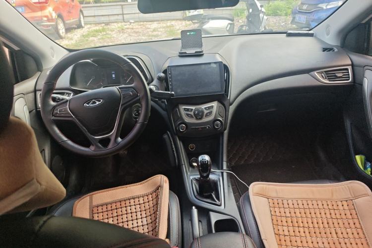 Used Chery Arrizo 5 2017 1.5L Manual Lingchao Edition Center Console