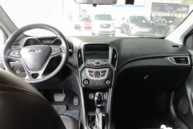 Used Chery Arrizo 5 2017 1.5L CVT Luxury Edition Center Console