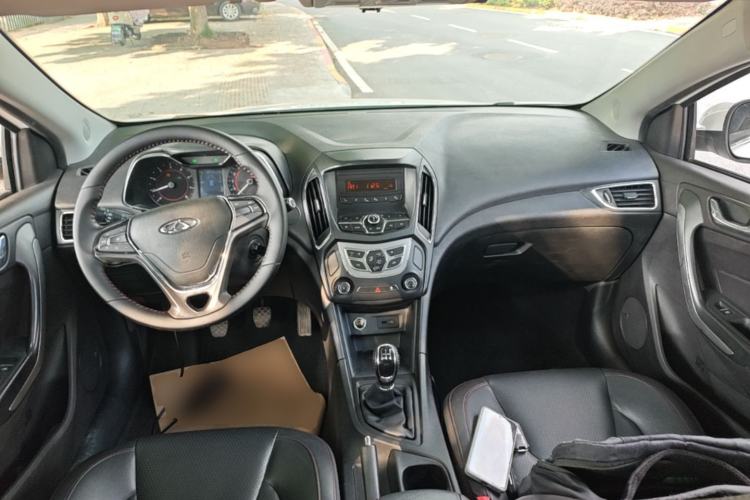 Used Chery Arrizo 5 2017 1.5L Manual Lingchao Edition Center Console