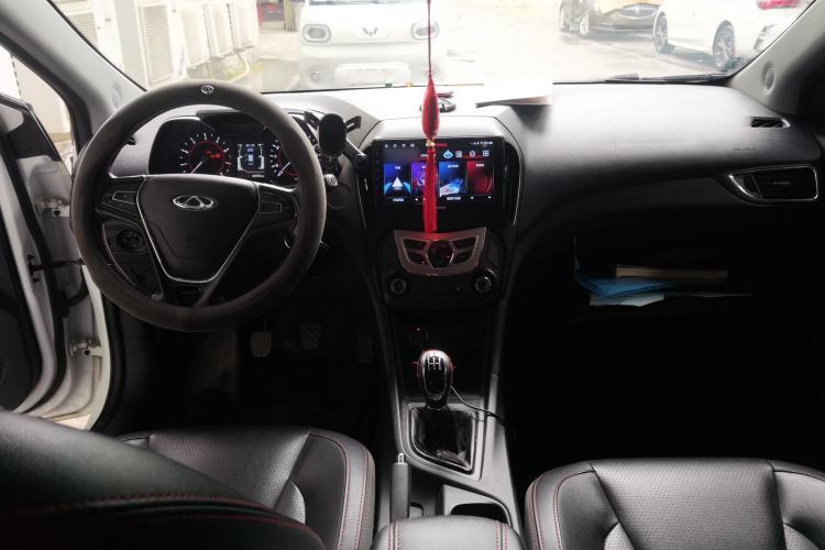 Used Chery Arrizo 5 2017 1.5L Manual Lingchao Edition Center Console