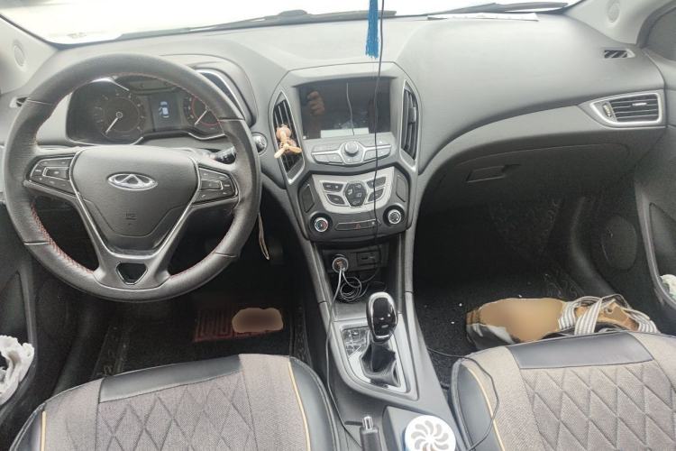 Used Chery Arrizo 5 2017 SPORT 1.5T CVT Luxury Edition Center Console