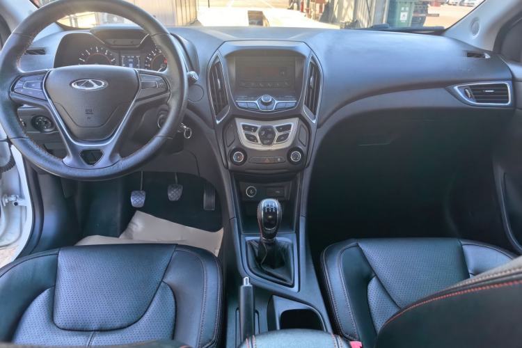 Used Chery Arrizo 5 2017 1.5L Manual Lingchao Edition Center Console