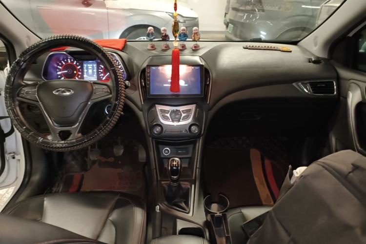 Used Chery Arrizo 5 2017 1.5L Manual Lingchao Edition Center Console