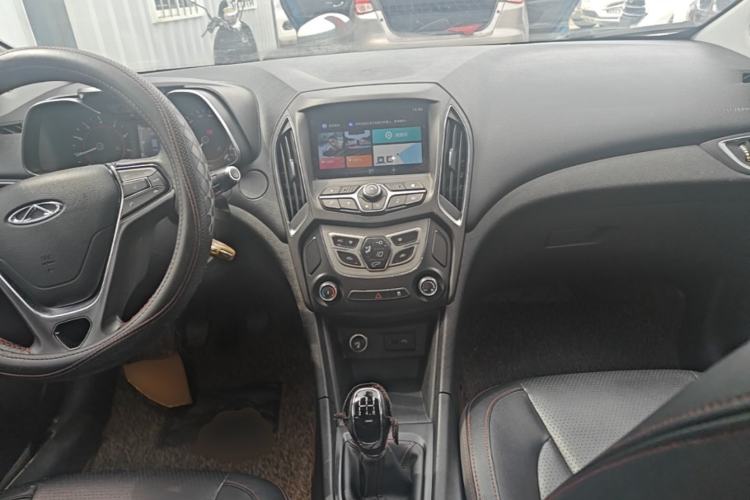 Used Chery Arrizo 5 2017 1.5L Manual Luxury Edition Center Console