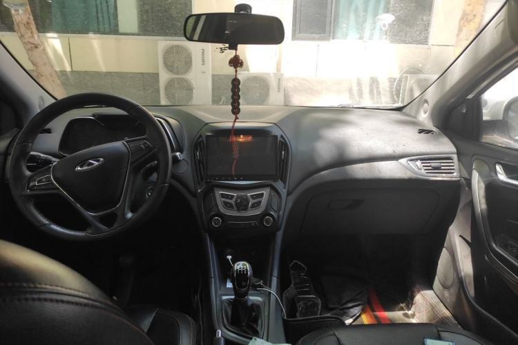 Used Chery Arrizo 5 2017 1.5L Manual Lingchao Edition Center Console