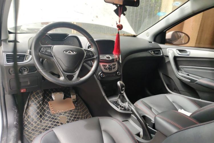 Used Chery Arrizo 5 2017 1.5L CVT Deluxe Edition Center Console