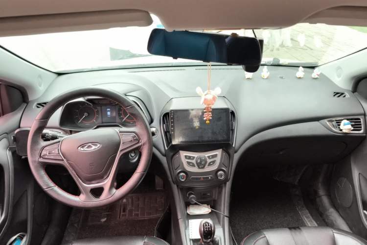 Used Chery Arrizo 5 2017 1.5L Manual Lingchao Edition Center Console